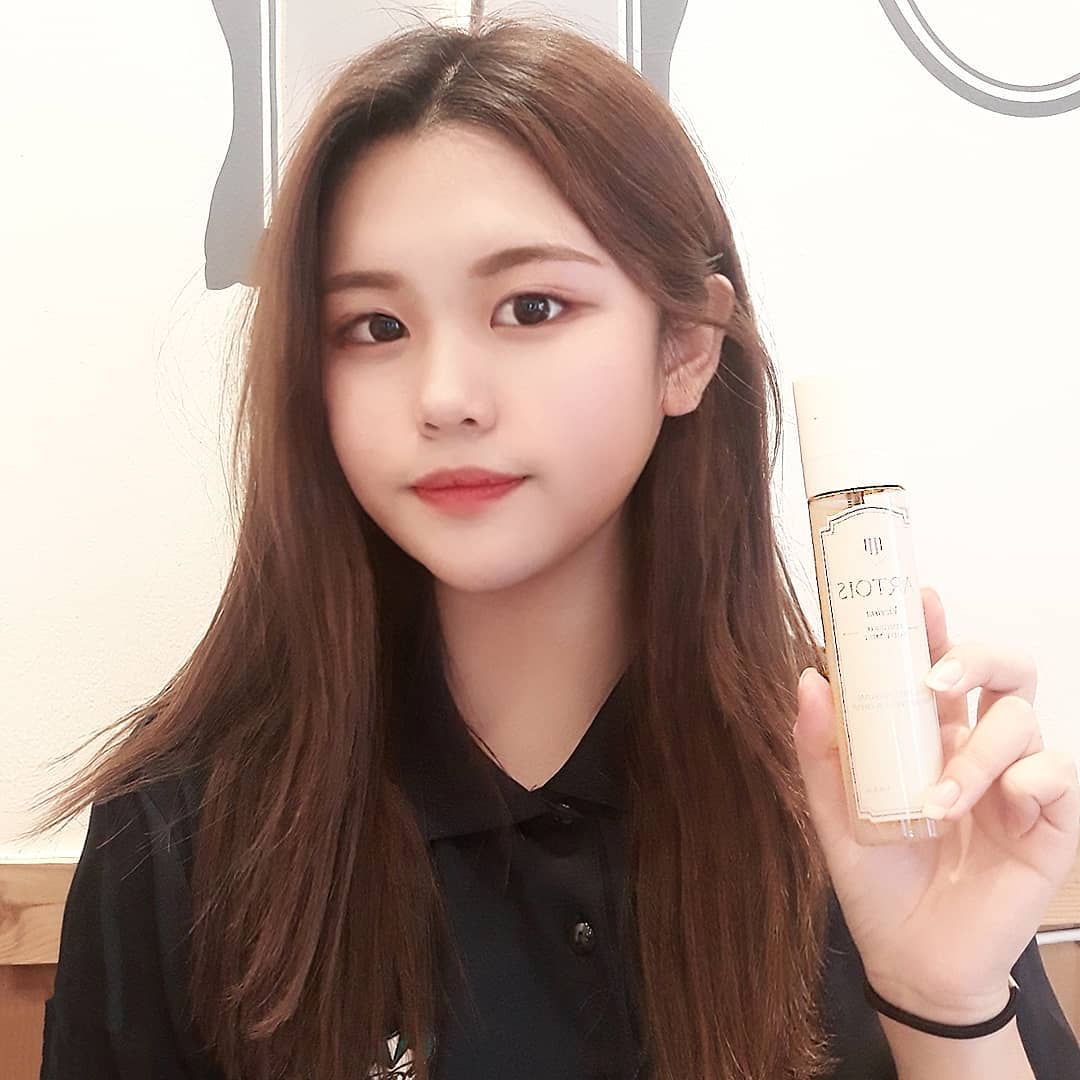 다영 on Instagram: “💈아르투아 란제리 바디미스트 💈 @1004lab_official #천사연구소 •착하고 순한 식물성 성분 •기분좋은 향기 힐링 •만능 향기 스타일링 •식물성 고급 발효주정 바디미스트 향은 총 8종이며 어떤 룩에도 다 잘어울리는 그런 향기를…”