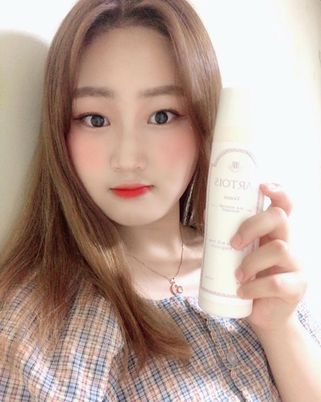 가은 ( 21 🌸 ) on Instagram: “⠀⠀⠀⠀⠀⠀⠀⠀⠀⠀⠀⠀⠀⠀⠀⠀ 퍼퓸 트리트 먼트라 그런지 하루종일 머리에서 좋은향 난당😆 ⠀⠀⠀⠀⠀⠀⠀⠀⠀⠀⠀⠀⠀⠀⠀⠀ #천사연구소 #아르투아 #아르투아트리트먼트 #트리트먼트 #트리트먼트추천 #퍼퓸트리트먼트 #단백질트리트먼트 #탱글트리트먼트…”