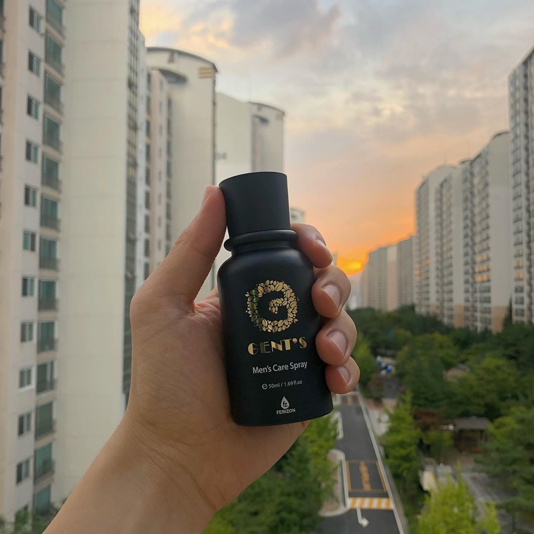 대기민성_Beauty on Instagram: “젠츠 맨즈 케어 스프레이🔥 - ✔️해질때까지 청결함을 유지해야 하니까 ✔️씻을 수 없는 밖에서도 깨끗하게 - #beauty #makeup #skincare #mensspray #gents #grooming #kbeauty #화장품 #뷰티 #남자화장품…”