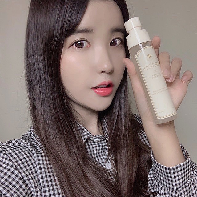 @myheex on Instagram: “👼🏻천사연구소 아르투아 바디미스트👼🏻 저는  달달향 꽃향 자르를 받았어요🌷 평소에 향수가 무겁고 독하다고 느끼시는 분들도 부담없이 뿌리기 좋은 향이에요🙊🌸 평소에 향수 덕후인데 브랜드 향수 못지 않게 은은하고 자연스러운 꽃향으로 향기 정말…”