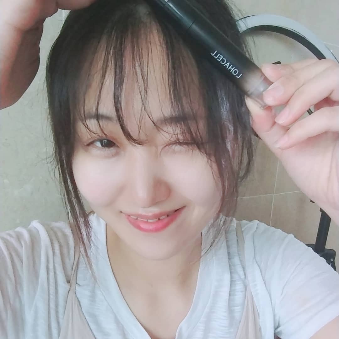 Bessie "베시" on Instagram: “#로하셀 #리얼피팅 #컨실러 는요 . . . . 트러블 커버 전용 컨실러로, 피부 진정과 보호에 도움이되는컨실러예용 48시간 메이크업 지속력 테스트를 완료하구  트러블 뿐만 아니라 피부 홍조, 모공, 다크서클을 커버할 수 있고, 19호, 21호,…”