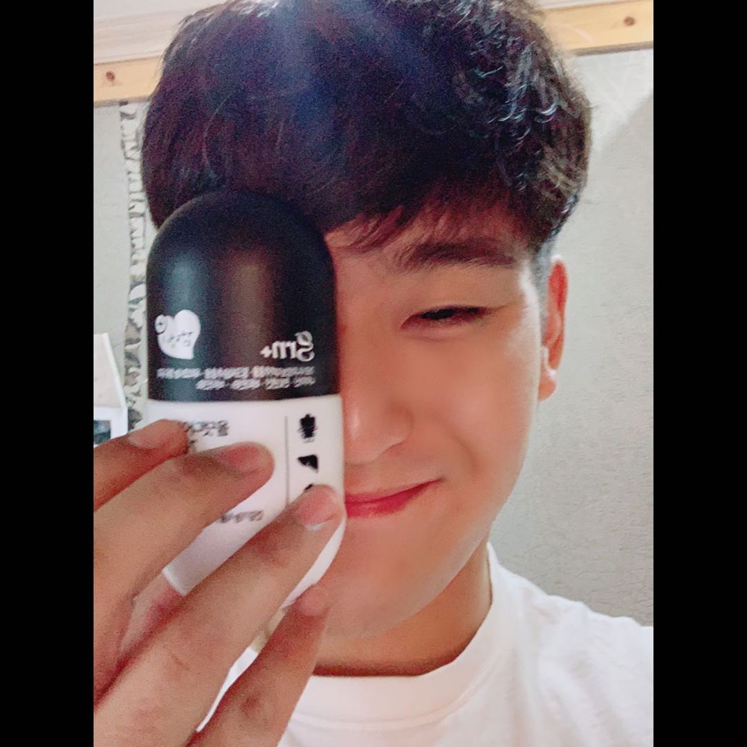 민준맘 on Instagram: “ㅤ
민준파파가 선택한 GRN검정이👦🏻
체지방감소를 위한 가르시니아는 물론 밀크씨슬로 간 건강도 챙기고 옥타코사놀로 남자다움을 up시켜줄 수 있는 GRN검정이🖤
7가지 원료 하루 단 3정으로 일 권장 섭취량 100%섭취 가능해요😘”