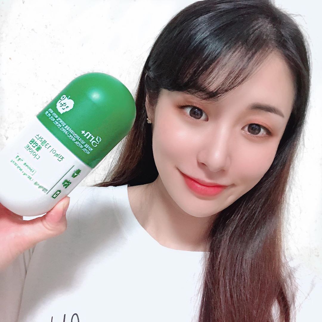 김현선 on Instagram: “저처럼 다이어트 하는 사람들의 가장 고민은 적게 먹기 때문에 배변활동이 원활하지 않다는 점, 그리고 섭취하는 음식물이 체지방으로 쌓이는 점이 아닐까 싶습니다. GRN 진녹이를 섭취하면서 운동과 식단을 1주일 병행한 결과, 51.4>49.1 의 결과가…”