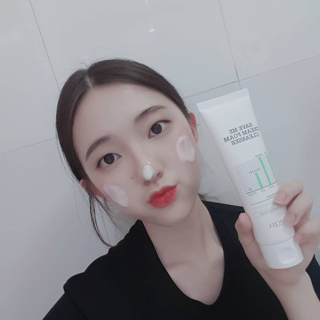 @yubin0601 on Instagram: “찍느라 수고한 우리반 이쁜이들♡ 내가 미안...ㅋㅋㅎ . . . 로하셀 세이브 미 크림 폼 클렌져 - 본 포스팅은 제품을 제공 받아 주관적인 생각으로 작성하였습니다- 🤗 이 폼클렌져는 약산성으로 피부 장벽보호 및 보습을 돕는Boss-BarrierR이…”