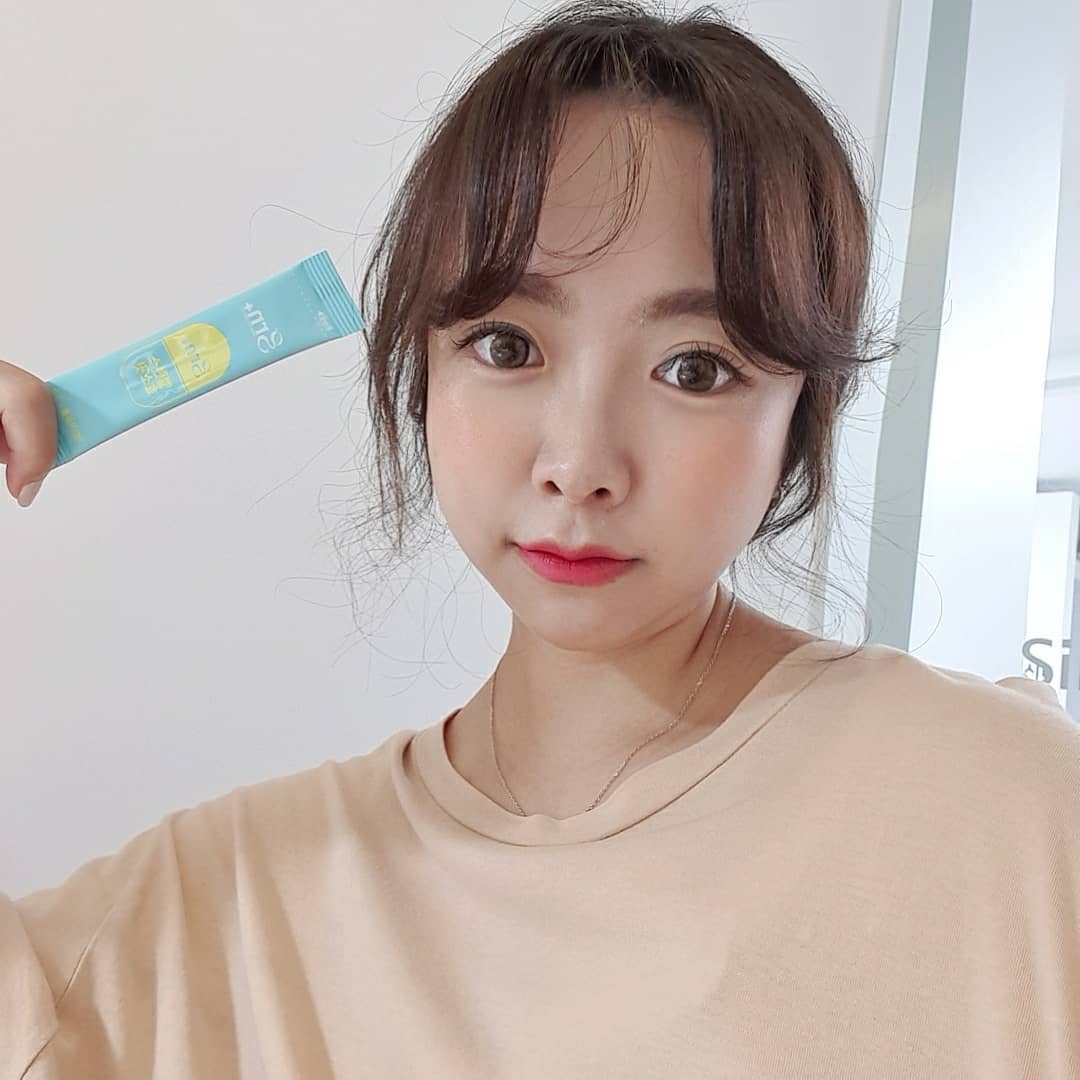 @tysy801 on Instagram: “_ ⠀⠀⠀⠀⠀ ⠀ ⠀⠀⠀⠀⠀⠀ ⠀⠀⠀⠀⠀ ⠀⠀⠀ ⠀ 요즘 유명한 효소다이어트! 상큼한 레몬요거트 맛으로 일단 맛있고 하루종일 거의 앉아있어서 늘 소화불량인데  요고 먹으니 속이 편하다! . . . . . . . #GRN #GRN밸런스효소핏…”