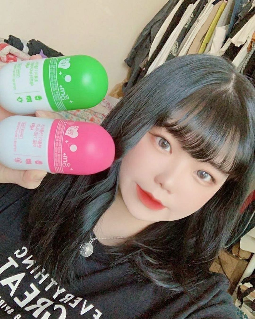 혜 지 on Instagram: “#GRN GRN 분홍이+초록이 시즌3 set  식전 분홍이 식후 초록이 먹어봣는데요 효과는 장담하고 만족이에요 ㅠㅠ ! 체중변화도 있고 화장실도 잘가고 너무 좋아요 ,, 시즌2때 먹어봣는데 그때보다 더 효과도 좋아지고 냄새도 나아진거같아요 😊 한달치…”