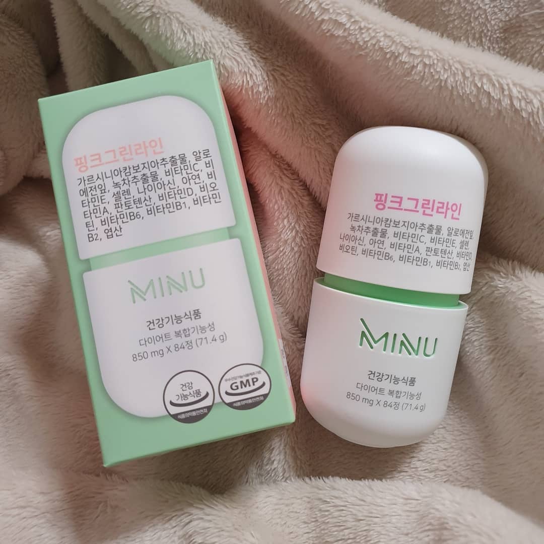 姜海仁 on Instagram: “나두 이제 아루 삼🚽 ... .. . 하도 유명해서 나도 한 번 먹어보자~!~! 이제 이십대 중반이라,, 여기저기 말썽인데 그 중에서도 장이 제일 아주 미누로 맴매 해줄 예정 낄낄🧻😏 #미누초분이 #초분이 #미누 #minu #미누다이어트…”