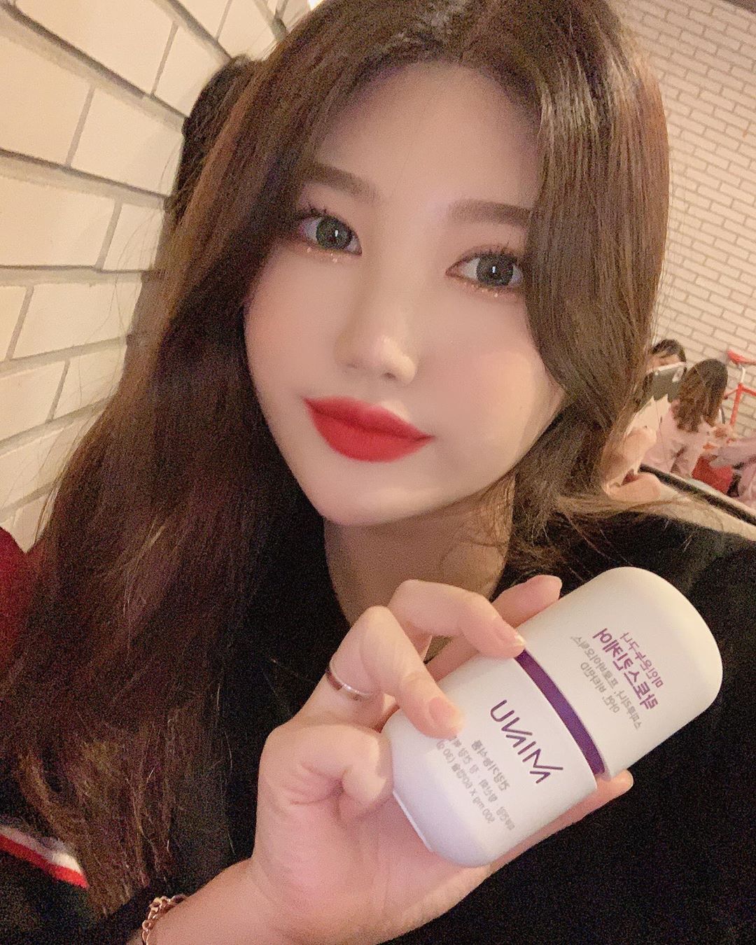 혱요정입니다 on Instagram: “💜미누 락토스킨케어💜  더운 날씨 덕분에 피부가 많이 안 좋아졌었거든요 근데 이 제품을 먹고 나서는 여드름이 많이 나지 않아 피부가 점점 회복되고 있다는 느낌을 받고 있어요  피부건강과 항산화에 도움을 줄 수 있는 스피루리나와 배변활동에 도움을 줄…”