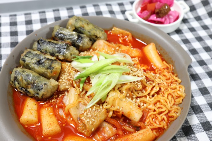부산이가네떡볶이 떡볶이택배 이구성실화냥?