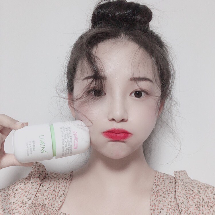 private DM❌❌❌ on Instagram: “가르시니아와 녹차카테킨이 건강한 몸매관리에 도움이 된다는 정보를 겟챠하고 요걸 먹기 시작한 지 일주일째.. 원래 먹는 걸 좋아해서 보통 사람 대비 먹는 양이 엄청났는데 식전이나 식후에 미누핑크그린라인을 두 알씩 먹어줬더니 먹는 양이 확실히…”