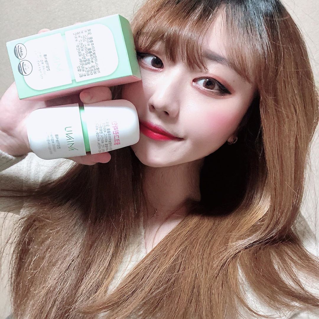 정수진 on Instagram: “두번째 MINU 제품을 들고 왓숨당 ! 이번에 들고 온 미누 핑크그린라인 제품은 가르니시아 캄보디아 추출물과 녹차 추출물 등이 함유되어 있는데 , 이 추출물은 탄수화물을 흡수했을 때에 지방으로 변하는 것을 막아준다고 해요 ! 다이어트를 하는…”