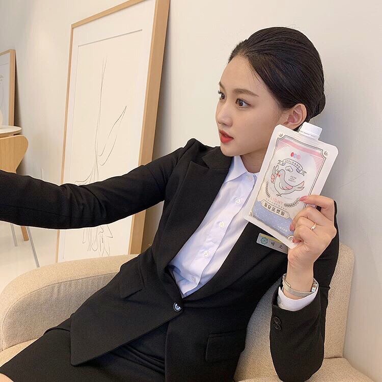 배또또 🦖 on Instagram: “요즘 아침마다 챙겨먹고 있는 #밀당포켓밀 라이트 !  평소에는 시간도 없고 아침 챙겨먹으면 속이 더부룩해지는 편이라 잘 안챙겨먹게 되는데 이건 저칼로리여서 전혀 속에 부담되지도 않고 오히려 한끼 영양성분이 다 들어있어서 건강하게 다이어트 하는 느낌…”