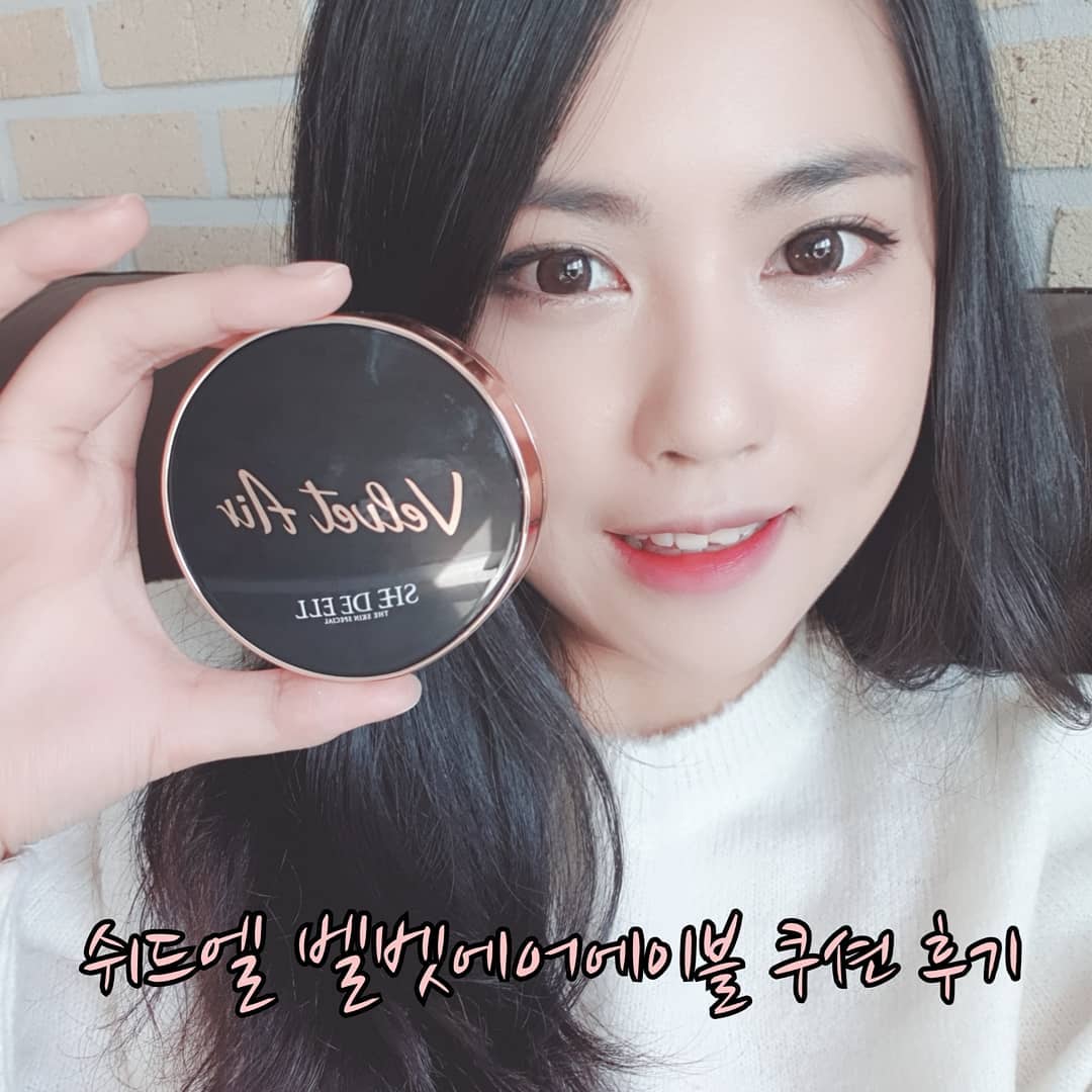 🐰chaewon world🐰 on Instagram: “💎쉬드엘 벨벳 에어에이블 쿠션 후기💎 기존에 쓰던 팩트가 리뉴얼하면서 많이 바꼇는데, 특히 커버력이 많이 떨어지게 되었다. 그런데 이건 커버력이 갑👍 촉촉하고 커버도 잘 되니 너무 좋지만 시간이 지나면 수정이 필요하다😭 어차피 자주자주 수정해주니 큰…”