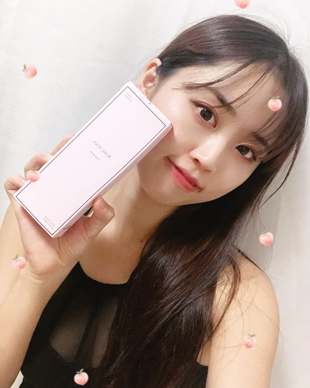 Yoga | Pilates 지도자 " MAON " on Instagram: “#마온리뷰 . . . . 블랑플에서 출시한 신상품!!🥰 오전 수업할때는 거의 화장을 안해서 톤업크림만 바르고  출근할 때가 많은데 드디어...정말 자연스럽게!! 톤업이 되는 크림을 찾았댜!!😆💕 . . . . #블랑풀 #필터크림 #블랑풀톤업…”