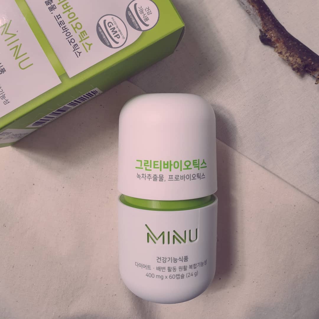 Shirley (❛◡❛) on Instagram: “유산균에 그린티 추출물까지 들어있어서 다이어트에 많은 도움이 된 제품 🧡 (보름정도 복용했는데 체지방이 줄었어요!) - #미누 #minu #미누다이어트 #미누그린티바이오틱스 #그린티바이오틱스 #미누녹차유산균 #미누유산균 #미누유산균다이어트…”