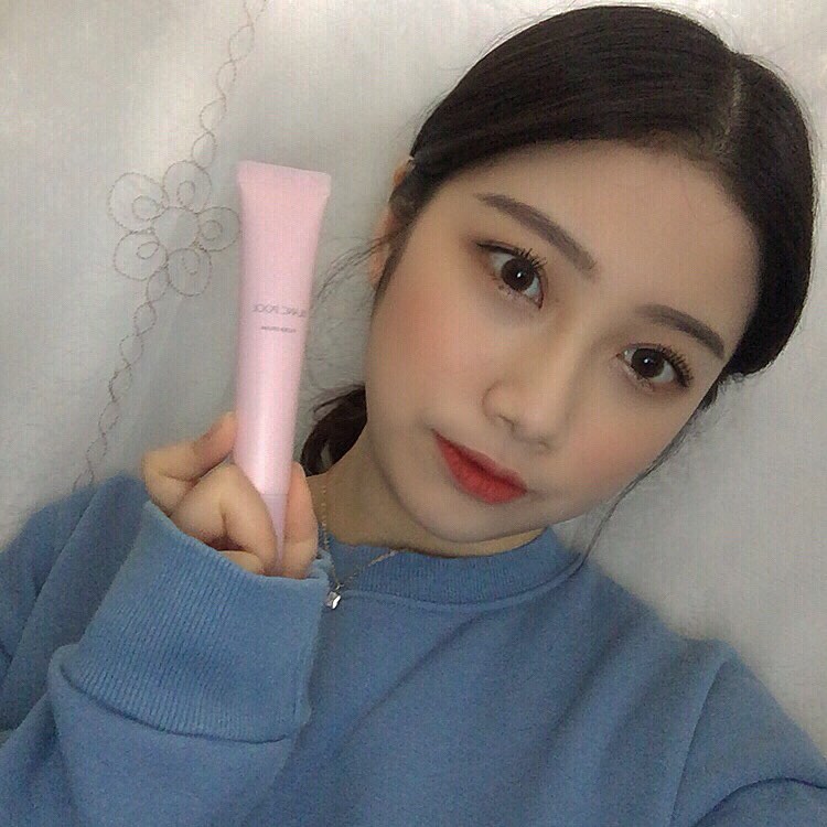 @pit_ja_pat on Instagram: “[미백크림 #블랑풀필터크림]  가볍고 자연스럽게 밝아지는 필터효과를 지닌 블랑풀의 신상 필터크림이에요‼️ . . 자극으로부터 피부를 지켜주는 피부 진정 케어와 건조하지 않게 촉촉함을 유지하는 보습케어로 건조한 날씨에 가볍게 바를 수 있는…”