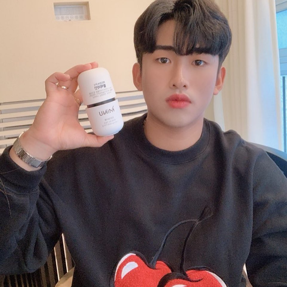 민엔젤입니다 on Instagram: “미누블랙라인은 남성다이어터를 위한 다이어트 제품입니다.  체지방 감소에 도움이 되는 가르시니아와 밀크씨슬과 옥타고사놀을 함유해 간 건강과 지구력을 한번에 챙길 수 있고, 4가지 비타민으로 건강까지 챙길 수 있는 올인원 다이어트 제품입니다.  제품에…”