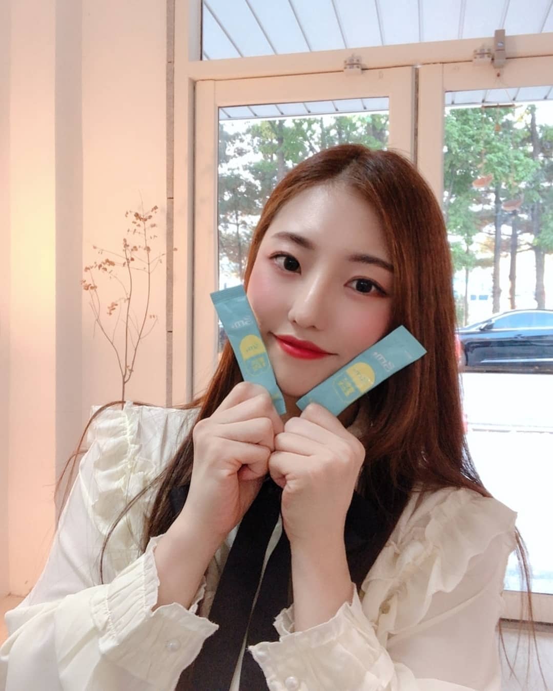 효밍ღ on Instagram: “8가지 효소가 들어있는 #grn밸런스효소핏 포여서 가방에 넣어뒀다가 하나씩 꺼내먹기 좋아용 상큼한 레몬맛🍋 . . . . #grn #지알엔 #밸런스효소핏 #지알엔밸런스효소핏 #grn밸런스효소 #grn효소 #밸런스효소 #grn효소핏 #효소핏…”
