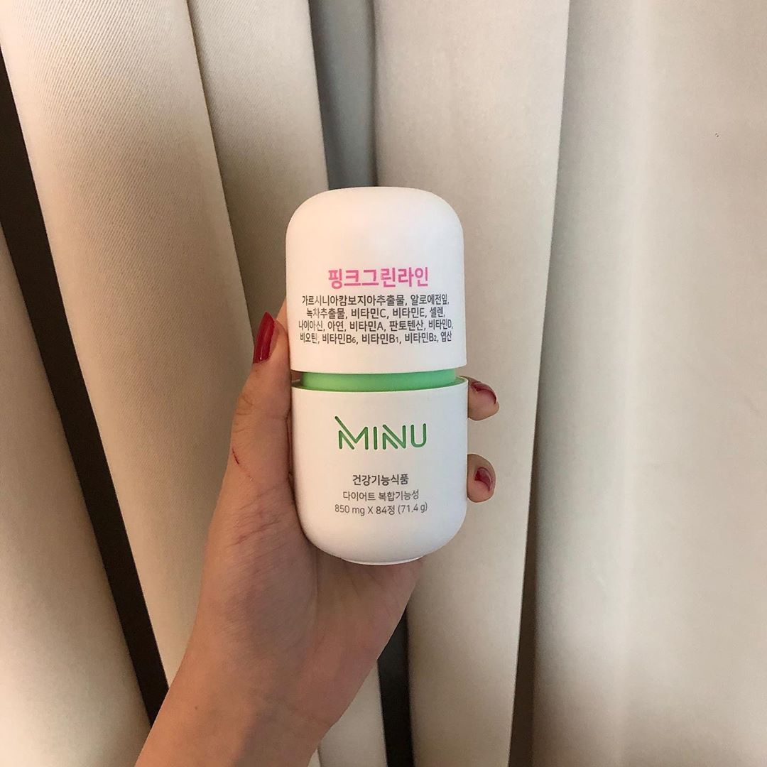 𝕝𝕠𝕧𝕖𝕛𝕚𝕟 on Instagram: “💖미누 핑크그린라인💚
유명한 핑크과 그린이 함께 합쳐진 올인원 다이어트 보조제라서 한번만 챙겨도되고 너무 간편하다 👍🏻 약크기도 적당해서 세개를 한꺼번에먹어도 걸리는거없이 부드럽게 넘어감 ㅎㅎ 이걸로 이제 다이어트 성공해야지 😭
.
.”