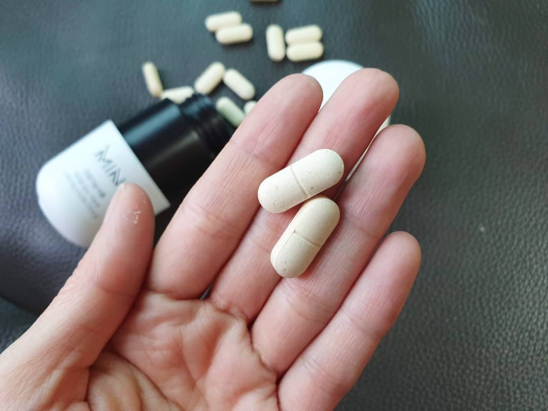 채리채영MOM on Instagram: “1일 1맥주 달리는 남편의 배둘레햄이 걱정되서 준비해 봤어요🏋️‍♂️ - #남자다이어트 #남편체중관리 #미누 #minu #미누다이어트 #미누블랙라인 #minu블랙라인 #블랙라인 #남자다이어트 #다이어트보조제  #관리하는남자 #직장인다이어터…”