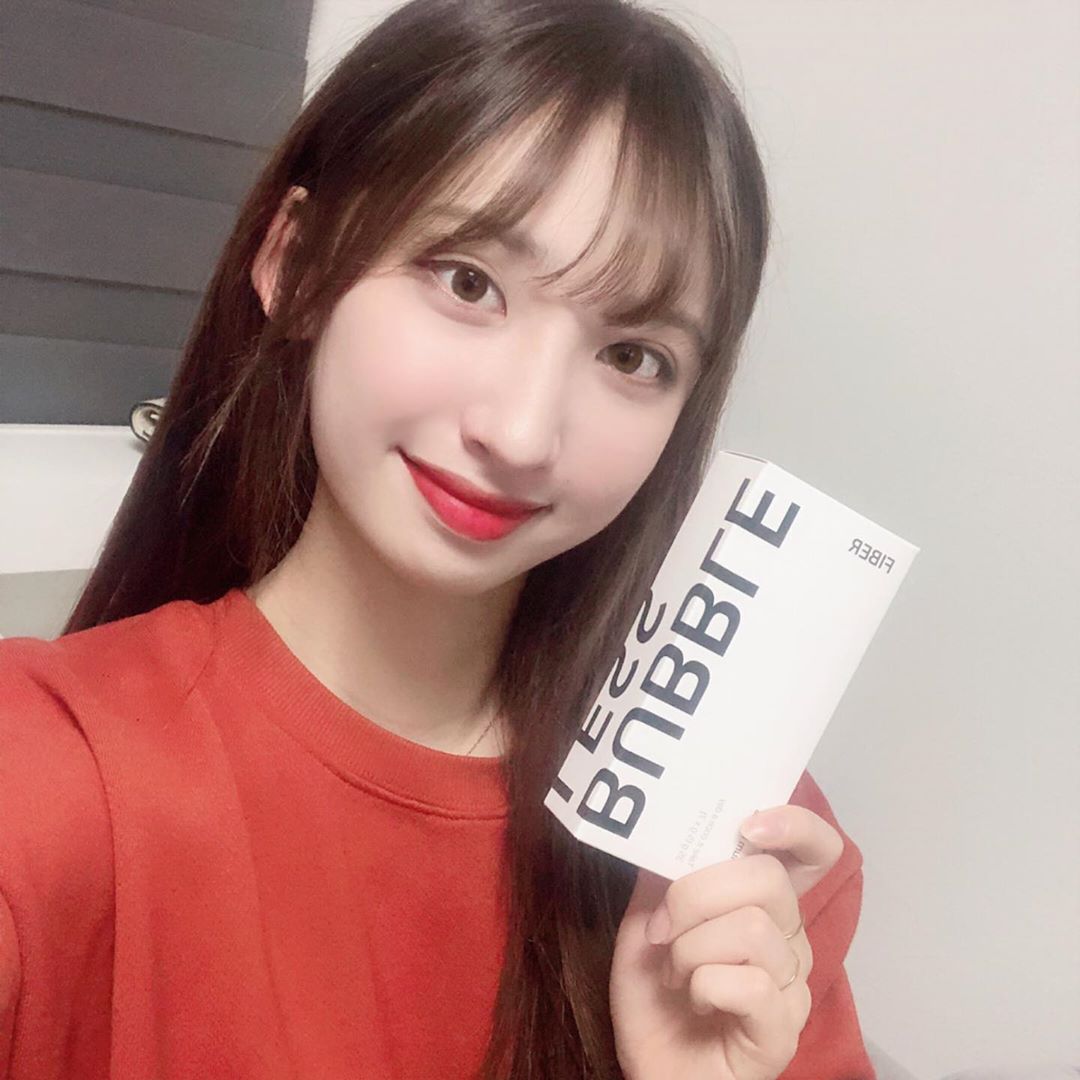 조수현 on Instagram: “거품가를 뺀 실속있는 가성비 제품을 제공하는 '버블레스'의 신제품 입니다! ⭐️배변활동 월활에 도움을 줄 수 있는 차전자피 함유 👌 차전자피 식이섬유 뿐만 아니라 알로에추출분말, 혼합유산균 12종 분말등 여러 성분 함유 되어 있어요 !! #버블레스…”