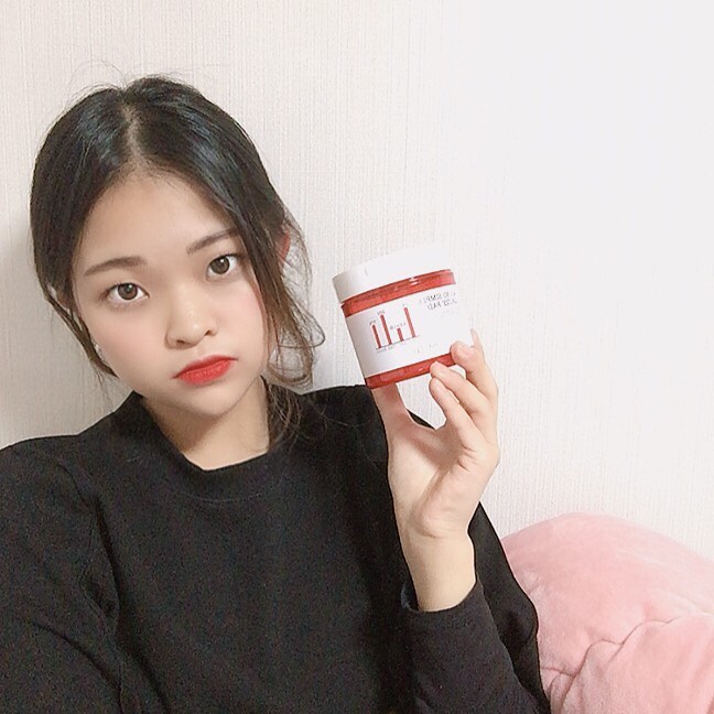 @lovely47_ on Instagram: “💉요즘 환절기라 피부도 많이 뜨고 건조해지는 이 시기에 전 로하셀피부재난응급패드를 받게 되었어요!  패드같은 제품은 처음 써보는 거라 신기했지만 시원하기도 하고 피부재생이 되는 효과가 있었어요 ✨  다음날 일어나도 피부가 탱글한 피부를 볼 수 있었고…”