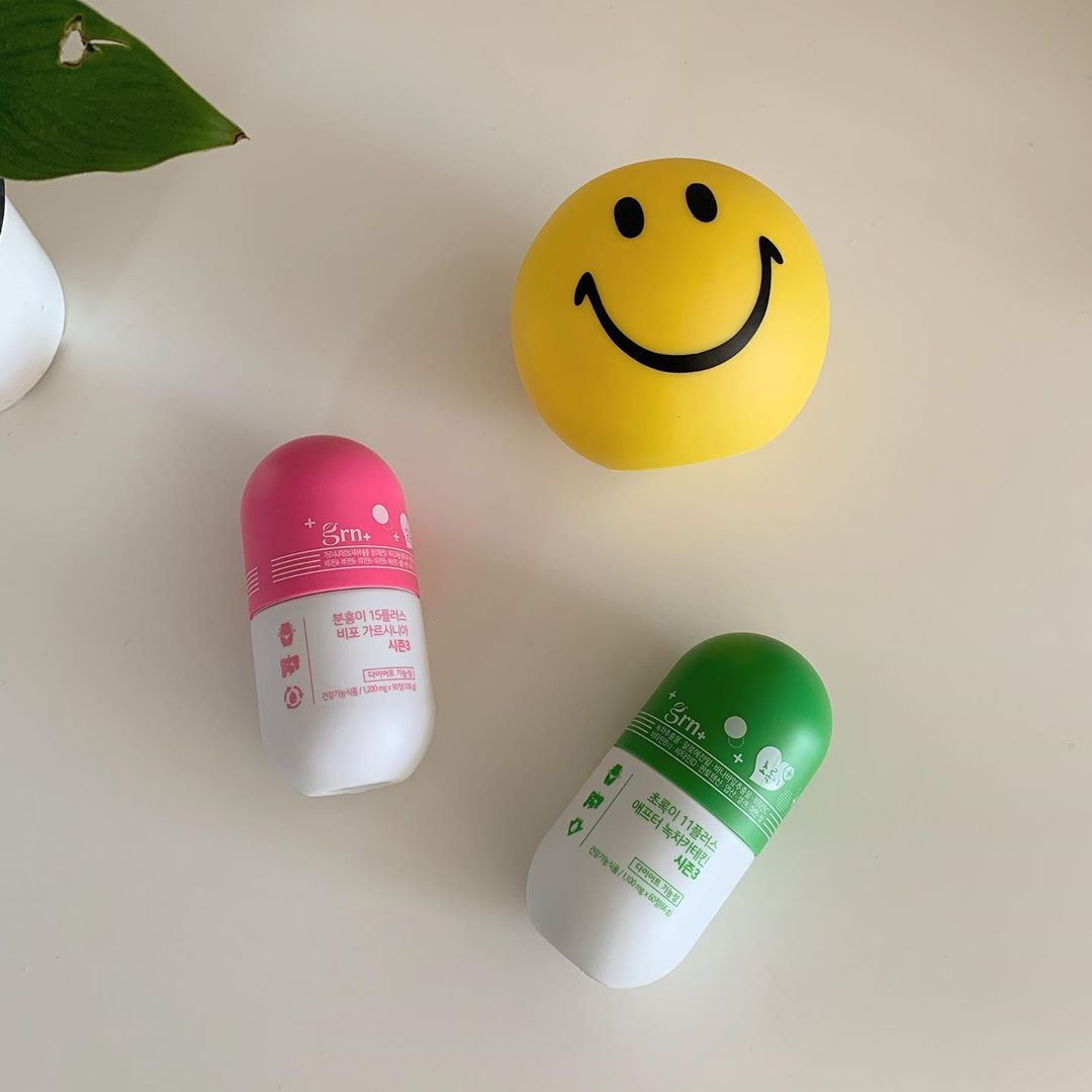 라네 on Instagram: “체중관리 쉽지 않은 연말, 지알엔으로 지키기 🏃🏻‍♀️”