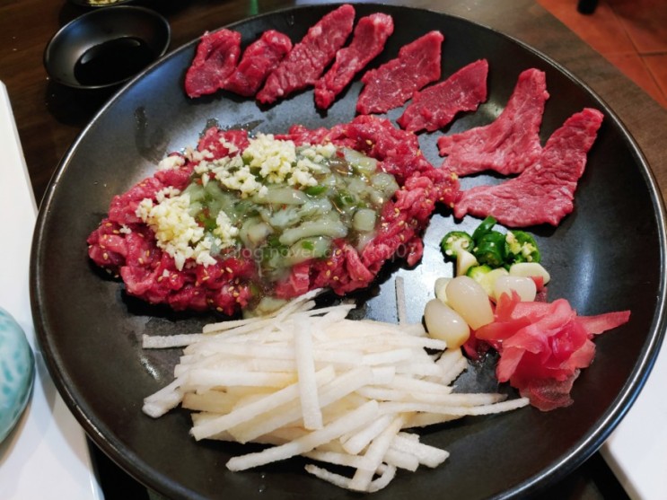 충무로(종로,남산타워) 육회,사시미 맛집 :: 화수분