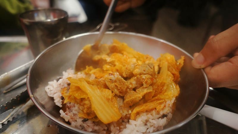 [백채김치찌개]
편식쟁이가 김치찌개로
밥한대접을 다먹은날..
감동감격 칭찬 한바가지 !!
하루천하 ㅋㅋㅋ
.
.
.
#백채김치찌개#청라김치찌개#간헐적김치사랑#학교어떻게갈래#일년에두어번폭풍김치먹기#엄만또속았당