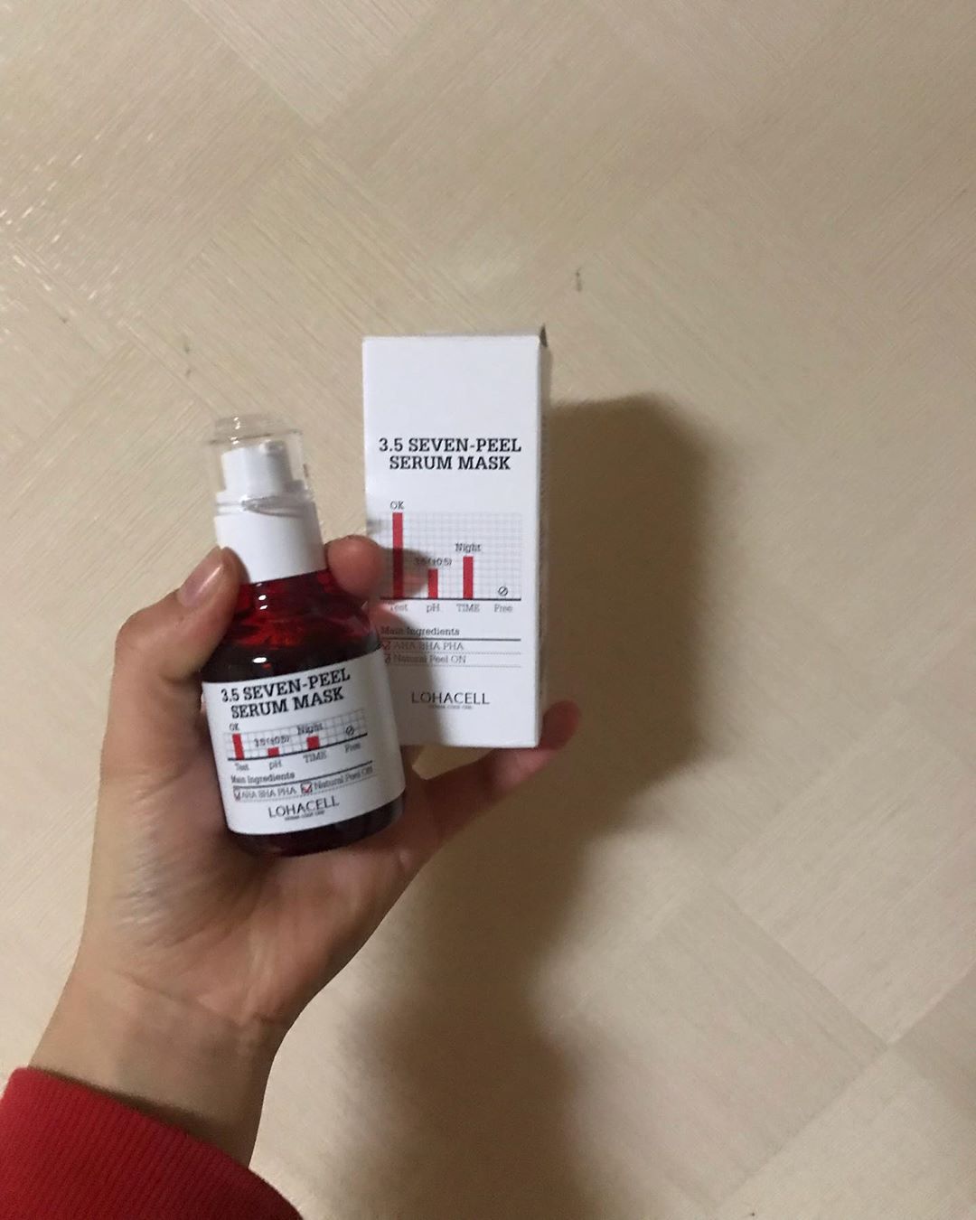 ❤️보람❤️ on Instagram: “로하셀 쌍욕세럼 (뒤에 혐짤주의 쌩얼있음😭) . 나는 이 제품받고 왜 썅욕 세럼일까??? 생각을 많이해봄 . 일단 뜯었는데 냄새를 맡아 봤더니 그냥 머릿속에 물음표가 가득했다 . 냄새야 뭐 둘째치고 발라봤더니 진짜 입에소 욕이 그냥 나옴 너무…”