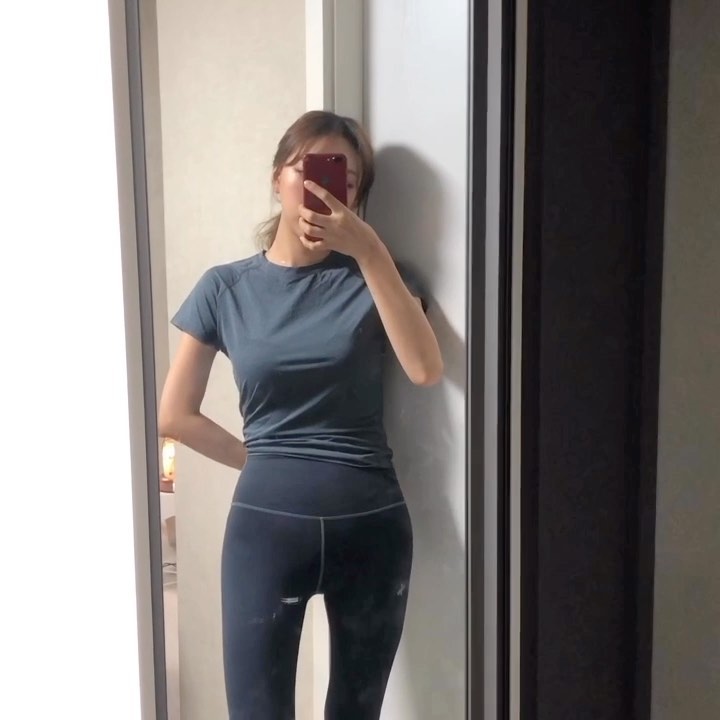 ⠀⠀ღ on Instagram: “끼니 때우기 귀찮을땐 글램디 쉐이크 ! 포만감+영양+꿀맛 🙊💕 #아침이라_얼굴_팅팅 #턱선_실종”