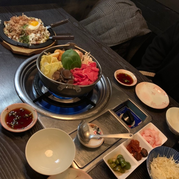 {오꼬맘 잠실 송리단길 오꼬노미야끼 스키야끼맛집}