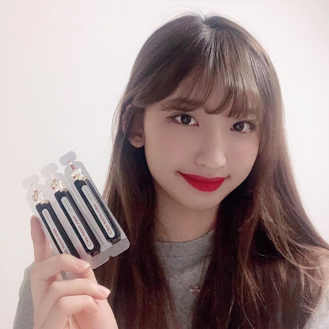 수현 (21.9) on Instagram: “아티초크가 필요해~는 서양의 불로초라 불리는 아티초크를  일상생활에서 쉽게 드실수 있게 농축앰플로 만들었어요!  지중해연안의 원산지인 엉컹퀴식물인 아티초크는 고대이집트에서부터  약용및 고급식재료로 이용되었다고해요.  아티초크는 간의 회복을 빠르게…”
