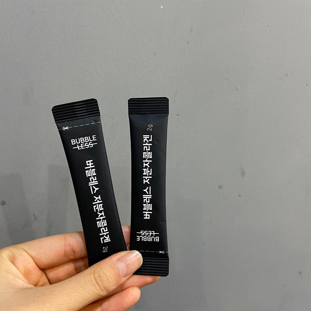 경은(23) on Instagram: “#버블레스저분자콜라겐 💕저분자 콜라겐으로 체내흡수율이 높아 피부관리에 매우 효과적인 먹는 콜라겐👍  아무리 비싼 화장품을 써봐도 속부터 관리해주지 못하니까 항상 실패했던 .. 그래서 먹는콜라겐으로 관리중이에요!  레몬맛가루형태로 먹기도 편하고…”