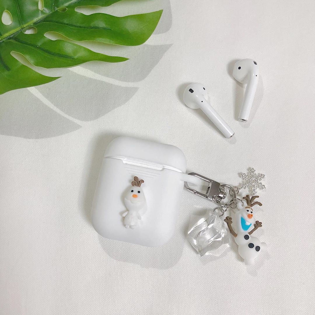 또또 on Instagram: “올라프 케이스는 너무 귀엽자나 🤍⛄️”