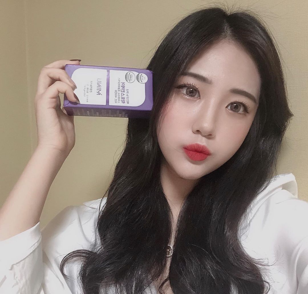 🇰🇷밍고망고 (🇦🇺Laura) on Instagram: “💜미누 락토스킨케어💜  1. 평소 피부건강에 관심이 많은신 분  2. 스트레스가 많아 장건강이 걱정되는 분  3. 항산화에 도움을 줄 수 있는 제품을 찾으시는 분  4. 뼈 건강을 위해 비타민D 보충을 원하시는 분  5. 피부건강, 항산화, 장 건강…”