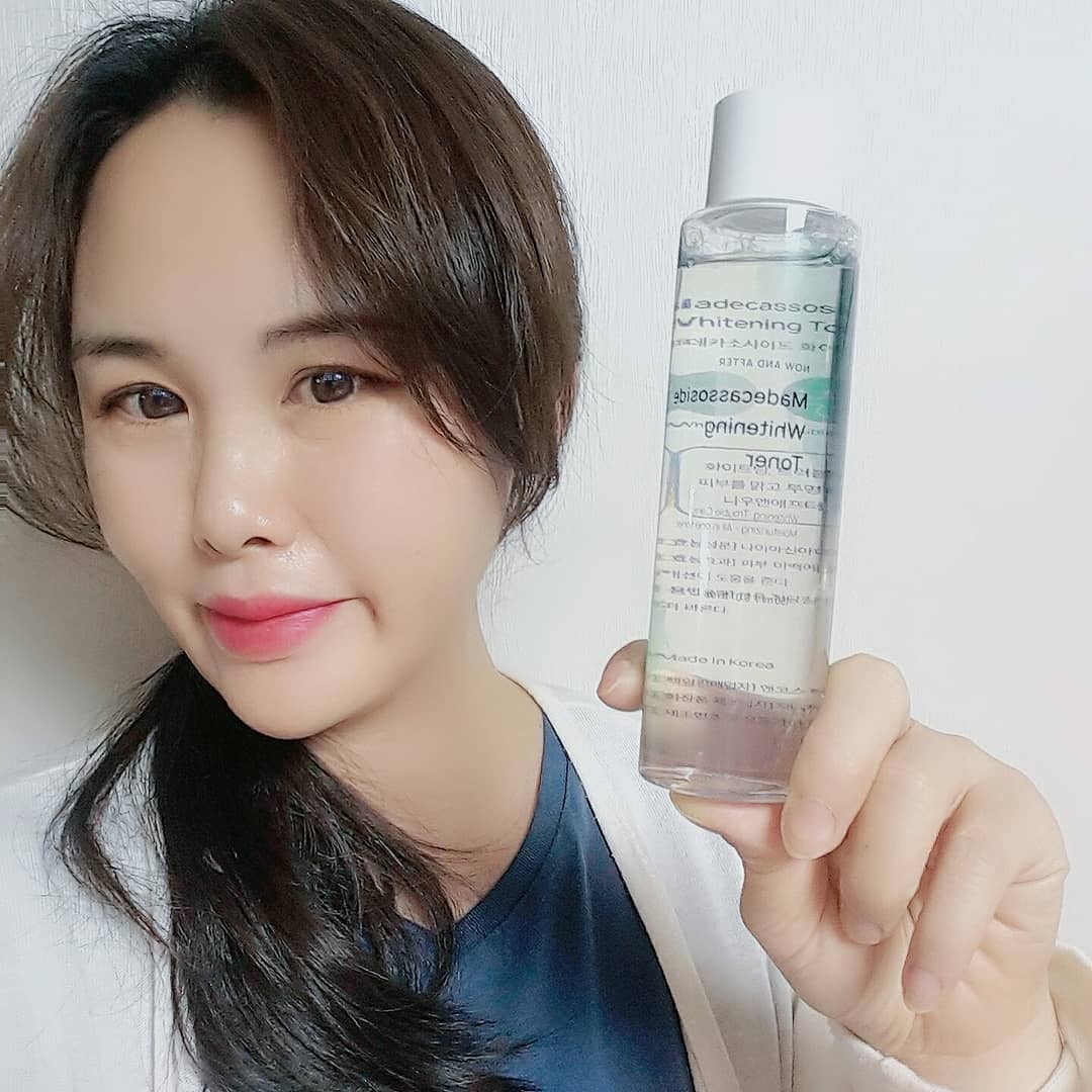 @gafild8054 on Instagram: “늘어지는 날 🌫⛅ 자연스럽게  스킵케어 👉 나우앤애프터 -  마데카소사이드 화이트닝 토너 . 평소에는  쫀쫀한  닥토라 화장품  남김 없이 제거 해 주는 느낌 좋아 애용 🤗  했는데 . 올인원 제품이라고 말만 했을  뿐인데  어느 순간  보니…”