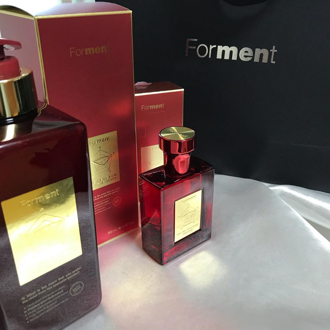 준ㅇ on Instagram: “여자들이 좋아하는 향 1위라는데 향 개좋아
.
.
.
.

#포맨트 #forment #포맨시그니처퍼퓸 #올인원퍼퓸샤워 #발렌타인데이 #발렌타인선물 #럽스타그램 #남친선물 #남자향수 #향수 #남자바디워시 #살냄새 #AD #리뷰쉐어”