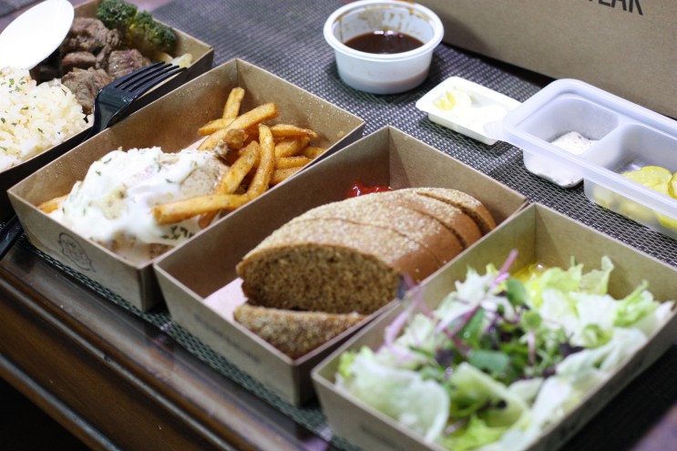 스테이크 배달 맛집 부드러운 채끝살 풀박스 후기 by. 딜스테이크 인천계양점