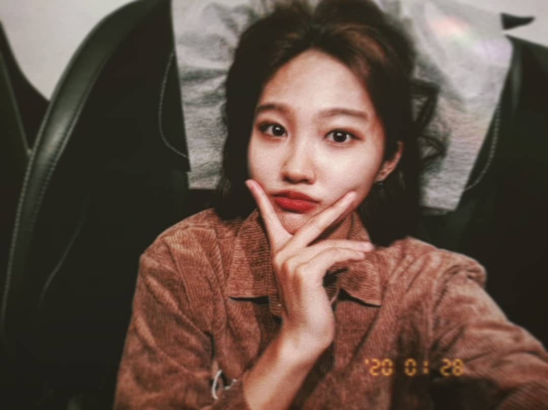 윤짛메(25) on Instagram: “. 설연휴 끝나고 회사출근하니 할 일이 산더미😂 하루종일 일만 했더니 몸이 뻐근해서 내사랑슬기랑 프리미엄 안마 디저트카페 늘함 갔당..❤. 한시간동안 전신마사지 받았는데 울슬기 잠들고 나도 자버림..완전 편안해서 힐링그자체. 살면서 써본 안마의자 중…”