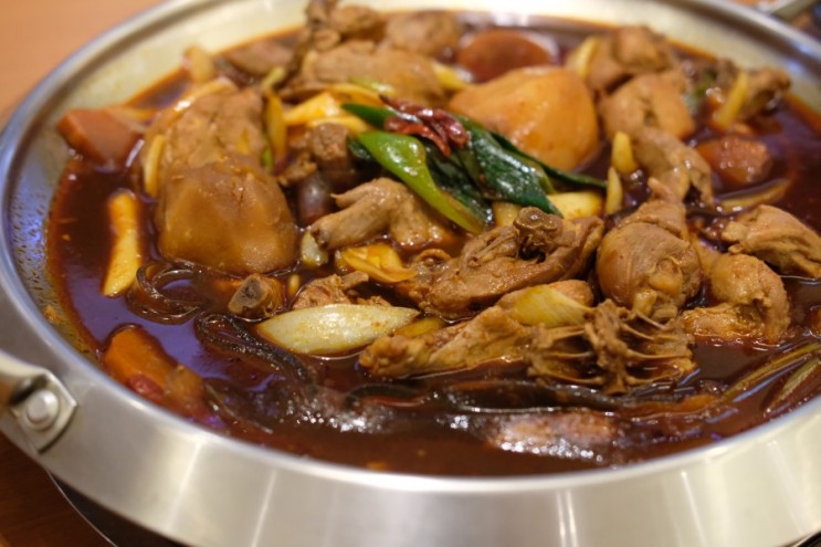 찜닭먹으러 동대문역사문화공원역 맛집 찾아감