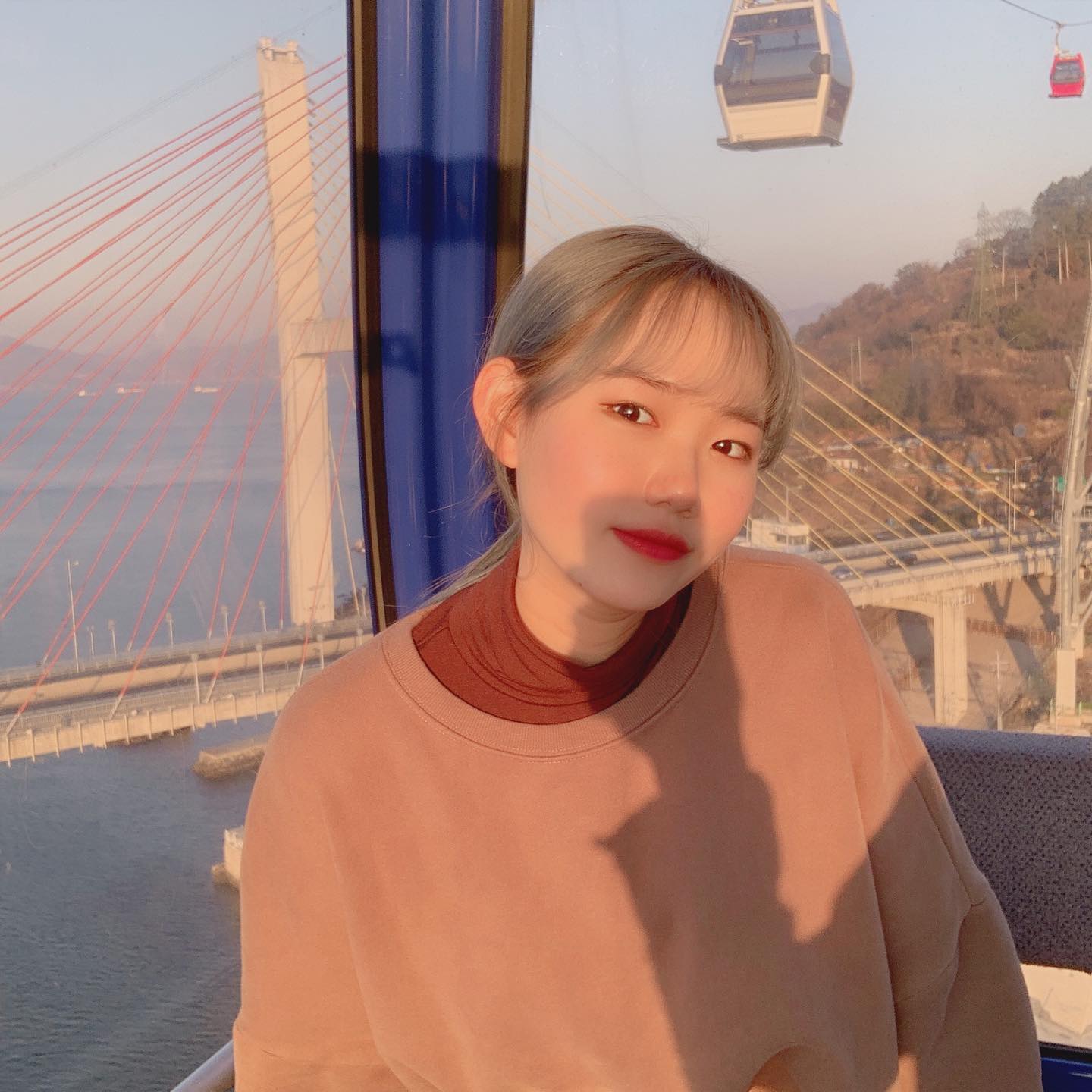사진 찍어주는 혀기의 그림자 ..