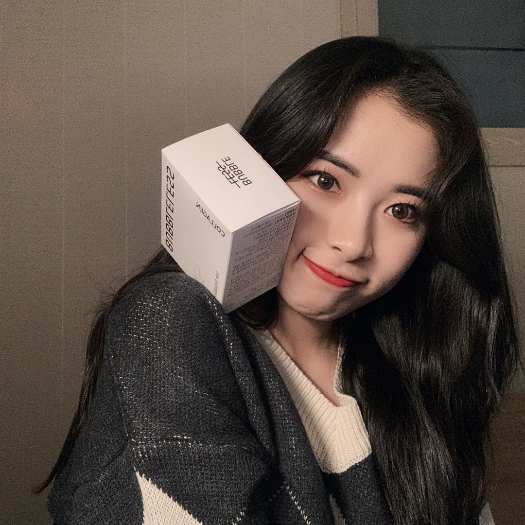 @beautiful___moment__ on Instagram: ““ 버블레스 저분자 콜라겐 ” ⠀ 분자 구조가 작은 피쉬 콜라겐을 사용하여 체내 흡수율이 높당 ⁼̴̤̆◡̶͂⁼̴̤̆ ⠀ 콜라겐 합성의 기본 물질인 비타민C와 활력을 위한 비타민B 함유되있으며 ⠀ 어디서든 간편하게 섭취가 가능한 스틱형 포장 ⠀ 또…”