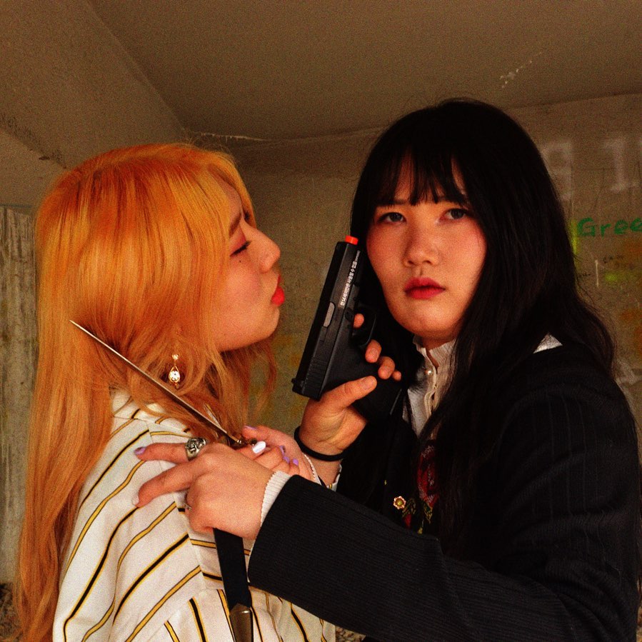 결국엔 서로를 마주하기 마련이니까요. 피할 수 없는 것이라면 한 발짝 앞으로 다가가는 것이 킬러의 죽음. .
.
2월 촬영 문의 받습니다
.
.
••••
M. bin._.99 
its_me_imna 
P. mustache_cat_film