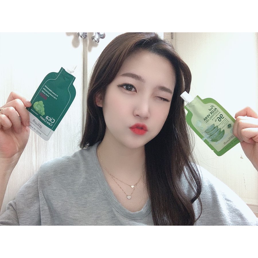 공쥬 on Instagram: “요즘 피부 극 극 극 성수기인 이유는 다 뷰스타 팩 덕분 •̀.̫•́ 뷰스타버블오투마스크팩 사용해보니 뽀글뽀글 거품이 일어나서 노폐물이 싹! 사라지는 기분 ✨✨✨ 사용하고나니 피부가 깨끗하게 쫀득쫀득해지구 심지어 양도 많아서 2~3번…”