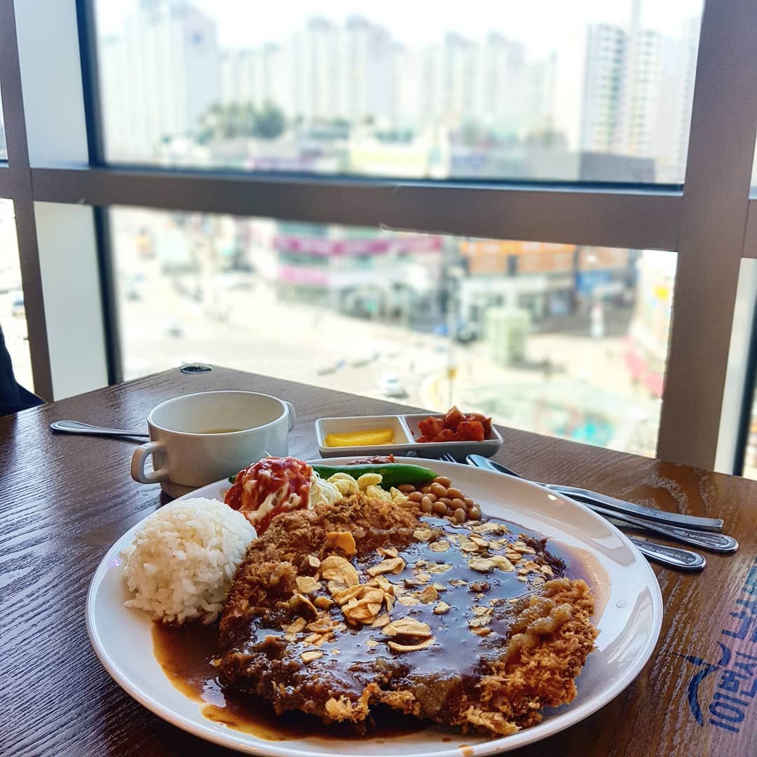 뷰맛집 남산돈까스
한달동안 앓이하다 옴
.
.
#101번지남산돈까스
#101번지남산돈까스수지점
#101번지남산돈까스롯데몰수지점
#롯데몰
#수지롯데몰
#성복수지롯데몰
#수지롯데몰맛집
#성복롯데몰맛집