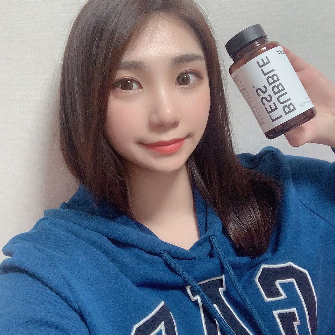 𝐻𝓎𝑒𝓇𝒾𝓂 on Instagram: “한 달에 한번씩 세상 예민하고 지구 뿌셔 하고 있는 나에게 선사한 선물😵 영양제는 잘 챙겨 먹지 않지만 이 것만은 챙겨먹기‼️ ✔️월경전 변화에 의한 불편한 상태 개선에 도움을 줄 수 있는 '감마리놀렌산' 함유. ✔️철의 흡수에 필요하며 결합조직…”