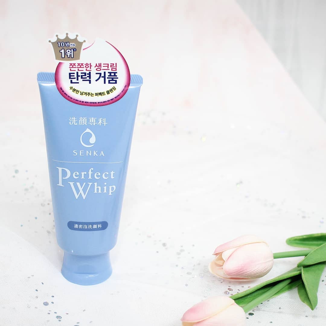 🍰촉촉!  쫀쫀 #센카퍼펙트휩

모공 속 노폐물, 미세먼지 
싹-다~~ 클렌징!! 풍성~ 하고
몽글몽글한 부드런 거품이
매일매일 자극없이😍
꺅-  생크림이야~
클렌져야~~
.
.
.
#센카#한톤밝은맨얼굴 #거품세안 #클렌저추천 #클렌징폼추천 #수분클렌징 #퍼펙트클렌징 #미세먼지클렌징 #ad