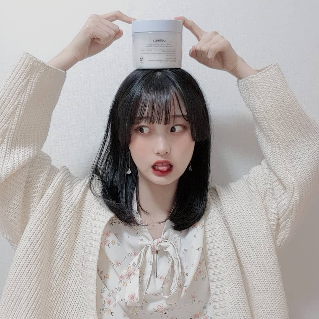 효진 on Instagram: “화장에서 젤 중요한건 클렌징인거 다들 아시죠?! 근데 귀찮을 때도 많은건 사실이잖아요ㅠㅠ  저도 너무 귀차니즘이 심해서 이번에 편하게 클렌징 할 수 있는 클렌징 패드 하나 장만했어요♥️ . 자극적이지않고 순한데 세정력은 정말 좋아요❗ 간혹가다…”