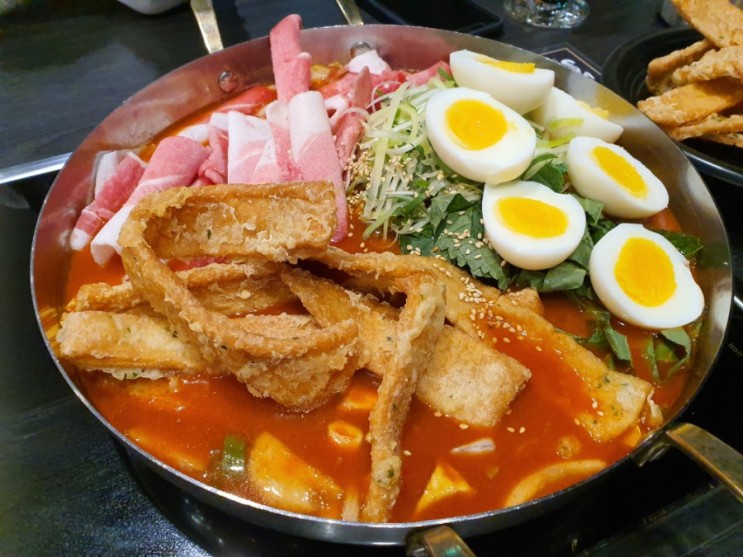 [시청 맛집] 크레이지후라이 : 맥주와 어울리는 즉석떡볶이 맛집, 차돌떡볶이 추천
